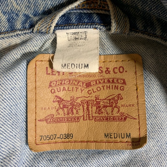 Vintage 90's Levi's Men's Trucker Denim Jean Jacket Light Blue Size Medium - Picture 6 of 7